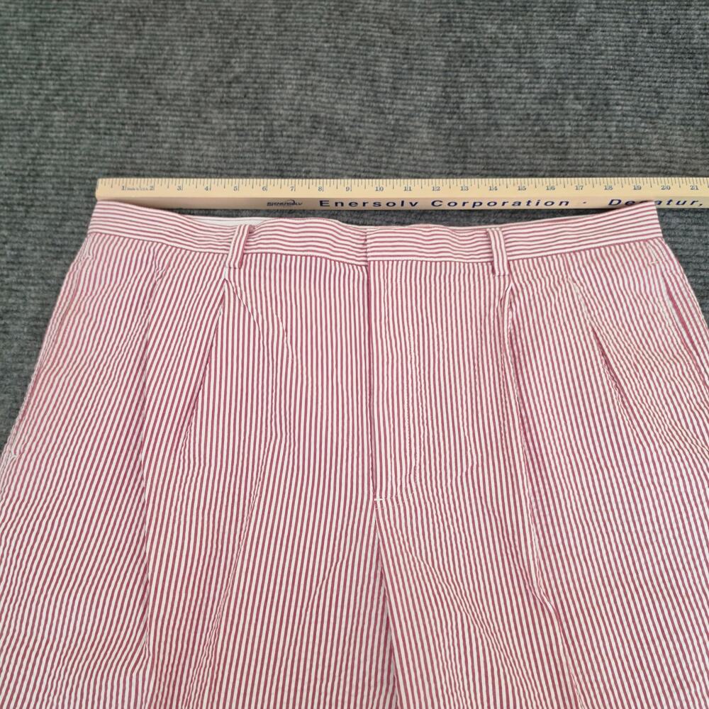 Cutter & Buck Men's Size 40 100% Cotton Red and White Seersucker Shorts - Picture 9 of 10